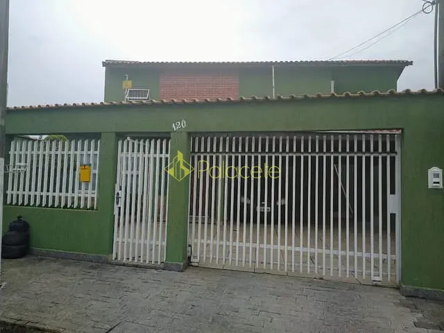 Casa com 356m² 3 quartos e 3 banheiros, à venda, no bairro Vila São Geraldo em Taubaté