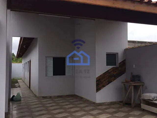 Casa com 120m² 2 quartos e 2 banheiros, à venda, no bairro Jardim das Palmeiras em Caraguatatuba