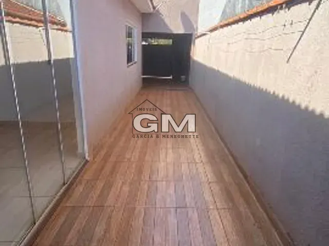 Casa com 250m² 2 quartos e 2 banheiros, à venda, no bairro centro em Jardinópolis