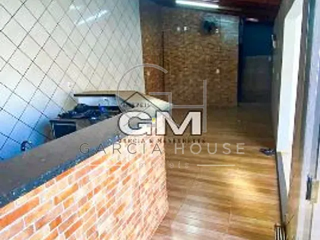 Casa com 250m² 2 quartos e 2 banheiros, à venda, no bairro centro em Jardinópolis