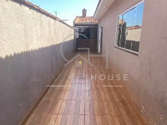 Casa com 250m² 2 quartos e 2 banheiros, à venda, no bairro centro em Jardinópolis