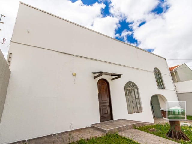 Casa para alugar, no bairro Jardim das Américas em Curitiba
