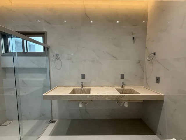 Casa com 344m² 3 quartos e 1 banheiro, à venda, no bairro Condomínio Aquarela dos Poemas em Sinop