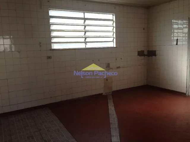Casa com 600m² 4 quartos e 3 banheiros, à venda, no bairro Centro em Capivari
