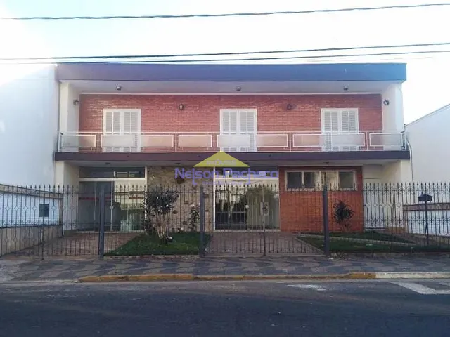 Casa com 600m² 4 quartos e 3 banheiros, à venda, no bairro Centro em Capivari