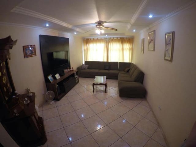 Casa com 200m² 3 quartos e 2 banheiros, à venda, no bairro Conceição em Osasco