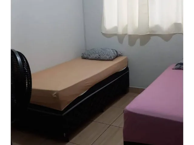 Casa 2 quartos e 1 banheiro, para alugar, no bairro Glória em Belo Horizonte