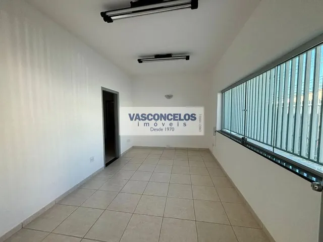 Casa com 207m² 3 quartos e 2 banheiros, para alugar, no bairro Jardim Bela Vista em São José Dos Campos