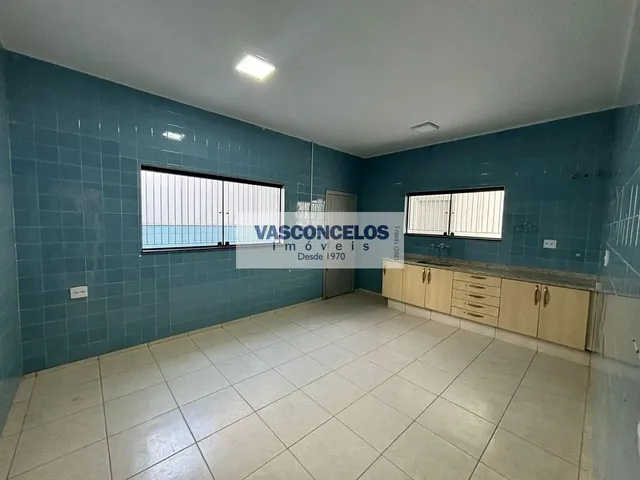 Casa com 207m² 3 quartos e 2 banheiros, para alugar, no bairro Jardim Bela Vista em São José Dos Campos