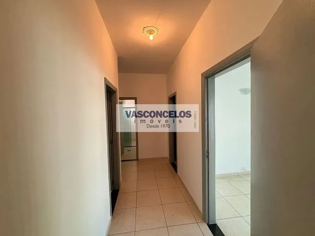 Casa com 207m² 3 quartos e 2 banheiros, para alugar, no bairro Jardim Bela Vista em São José Dos Campos