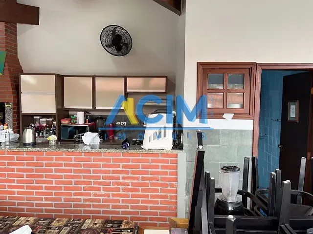 Casa com 751m² 4 quartos e 3 banheiros, à venda, no bairro Santa Cruz em Jaguariúna