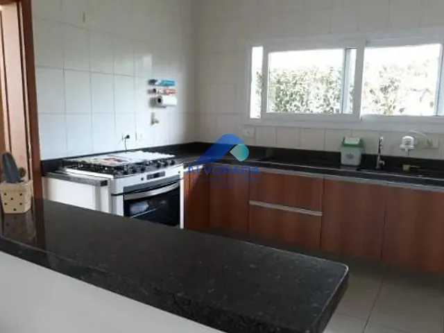 Casa com 560m² 3 quartos e 1 banheiro, à venda, no bairro Residencial Santa Helena em Caçapava