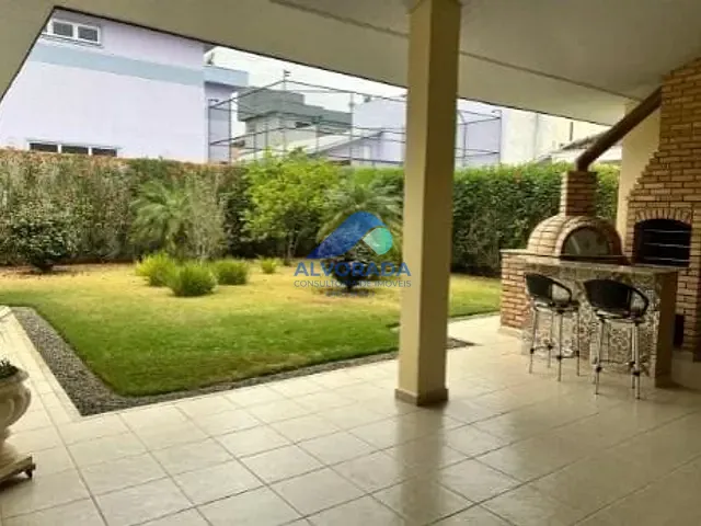 Casa com 560m² 3 quartos e 1 banheiro, à venda, no bairro Residencial Santa Helena em Caçapava
