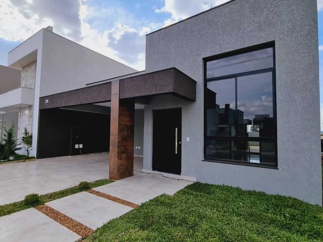 Casa com 200m² 3 quartos e 2 banheiros, à venda, no bairro Cará-cará em Ponta Grossa