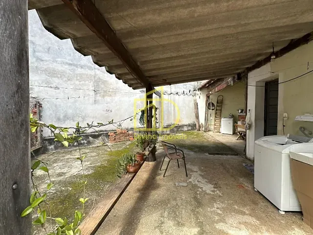 Casa com 400m² 3 quartos e 1 banheiro, à venda ou para alugar, no bairro Jardim Faculdade em Sorocaba