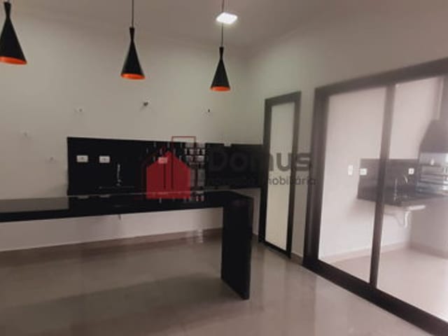 Casa com 259m², à venda, no bairro Condomínio Moema Ville em Pindamonhangaba