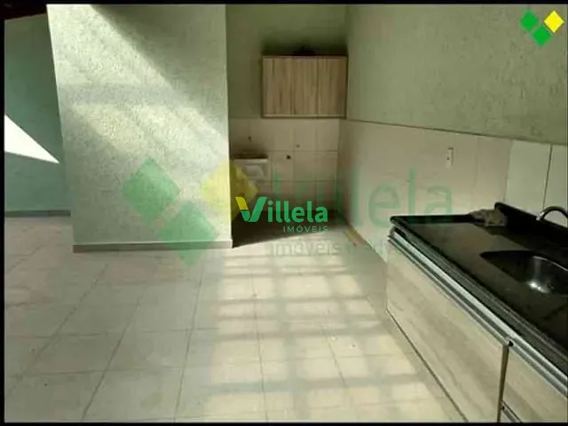 Casa à venda, no bairro Vila São Carlos em Itaquaquecetuba