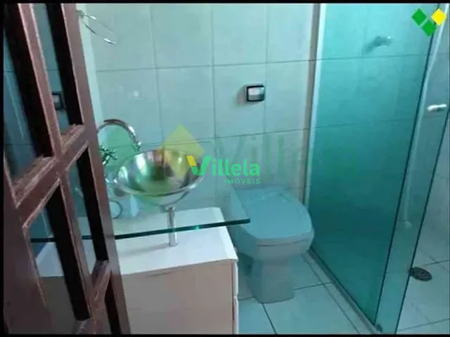 Casa à venda, no bairro Vila São Carlos em Itaquaquecetuba