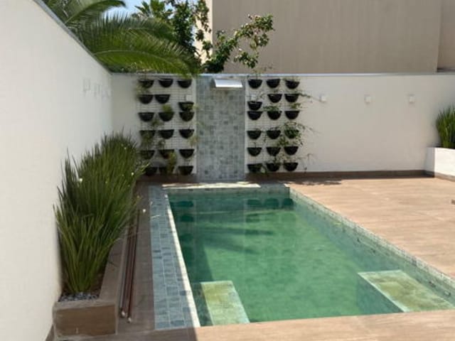 Casa com 474m² 4 quartos e 5 banheiros, à venda, no bairro Condomínio Florais Cuiabá Residencial em Cuiabá