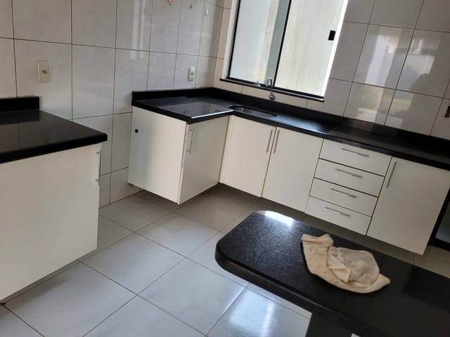 Casa com 675m² 3 quartos e 1 banheiro, à venda, no bairro Nossa Senhora Aparecida em Sinop
