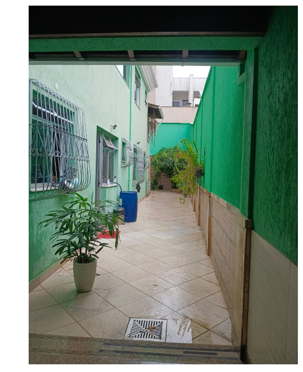Casa com 4 quartos, 1 suíte, 4 banhos, 3 salas, 4 vagas, 2 pavimentos, com 632 m2 de área construída, à venda, Parque Xangri-Lá, Contagem, MG miniatura 6