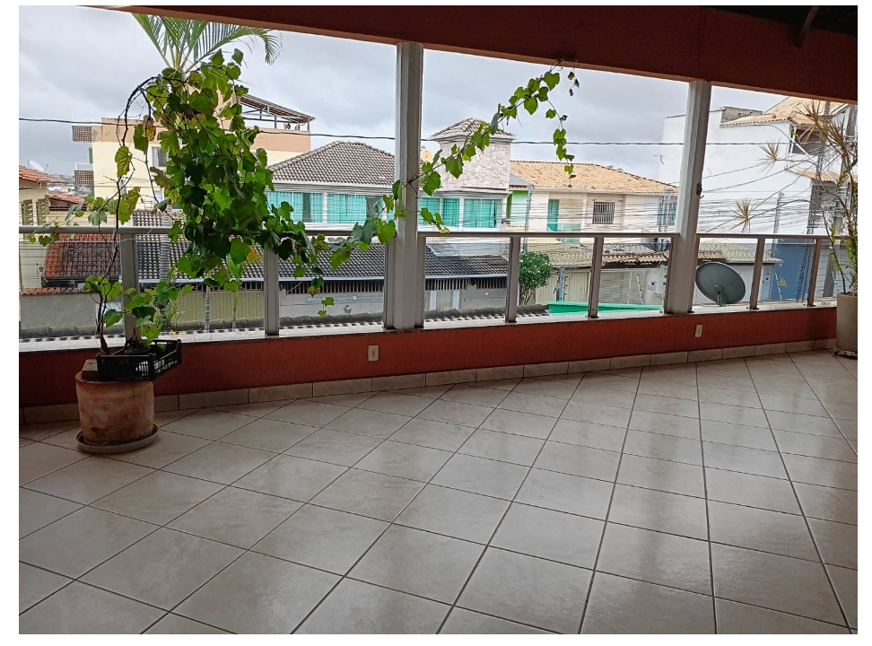 Casa com 4 quartos, 1 suíte, 4 banhos, 3 salas, 4 vagas, 2 pavimentos, com 632 m2 de área construída, à venda, Parque Xangri-Lá, Contagem, MG miniatura 18