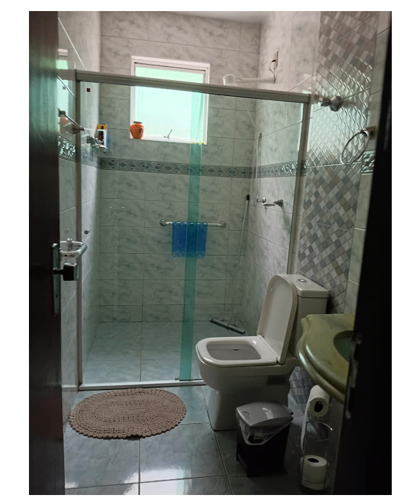 Casa com 4 quartos, 1 suíte, 4 banhos, 3 salas, 4 vagas, 2 pavimentos, com 632 m2 de área construída, à venda, Parque Xangri-Lá, Contagem, MG miniatura 27