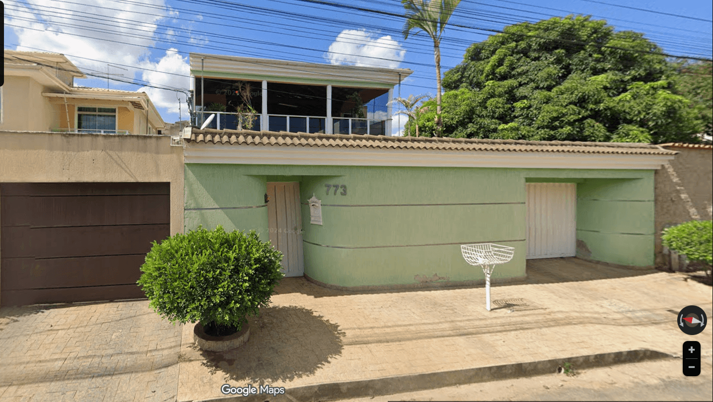 Casa com 4 quartos, 1 suíte, 4 banhos, 3 salas, 4 vagas, 2 pavimentos, com 632 m2 de área construída, à venda, Parque Xangri-Lá, Contagem, MG miniatura 2