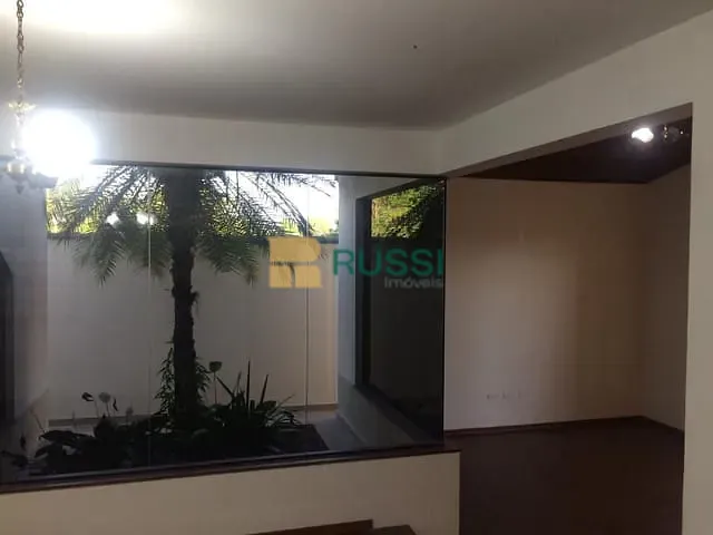 Casa com 252m² 3 quartos e 1 banheiro, à venda, no bairro Urbanova em São José dos Campos