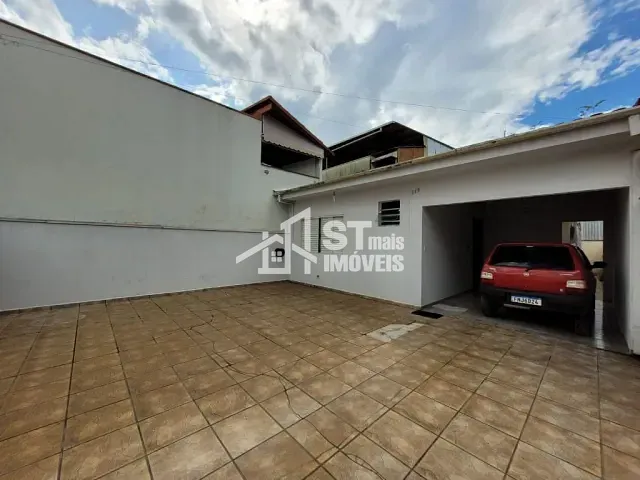 Casa com 168m² 3 quartos e 1 banheiro, à venda, no bairro Vila Muterle em Andradas