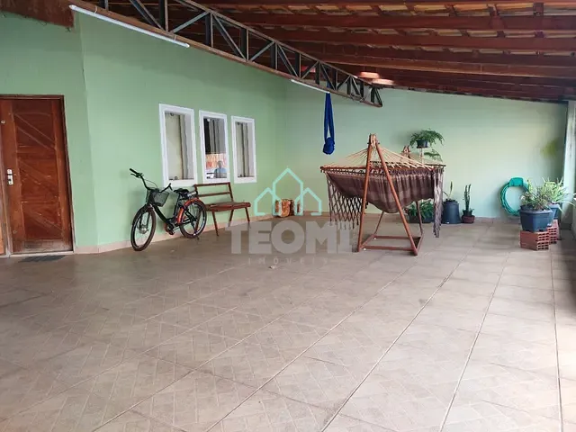 Casa com 595m² 2 quartos e 1 banheiro, à venda, no bairro Jardim Bela Vista em Taubaté