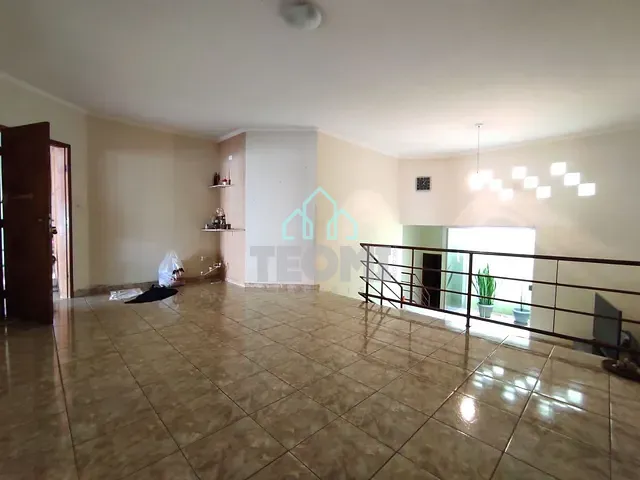 Casa com 595m² 2 quartos e 1 banheiro, à venda, no bairro Jardim Bela Vista em Taubaté