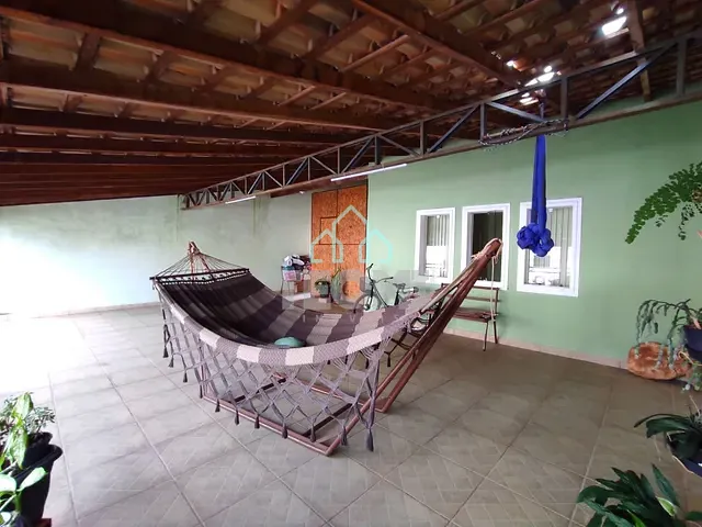 Casa com 595m² 2 quartos e 1 banheiro, à venda, no bairro Jardim Bela Vista em Taubaté