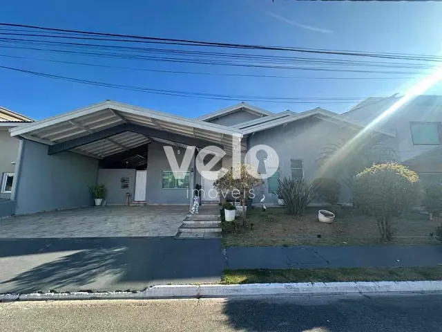 Casa 3 quartos e 5 banheiros, para alugar, no bairro Piracangaguá em Taubaté