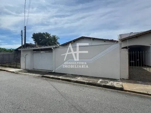 Casa com 300m² 3 quartos e 2 banheiros, para alugar, no bairro Independência em Taubaté