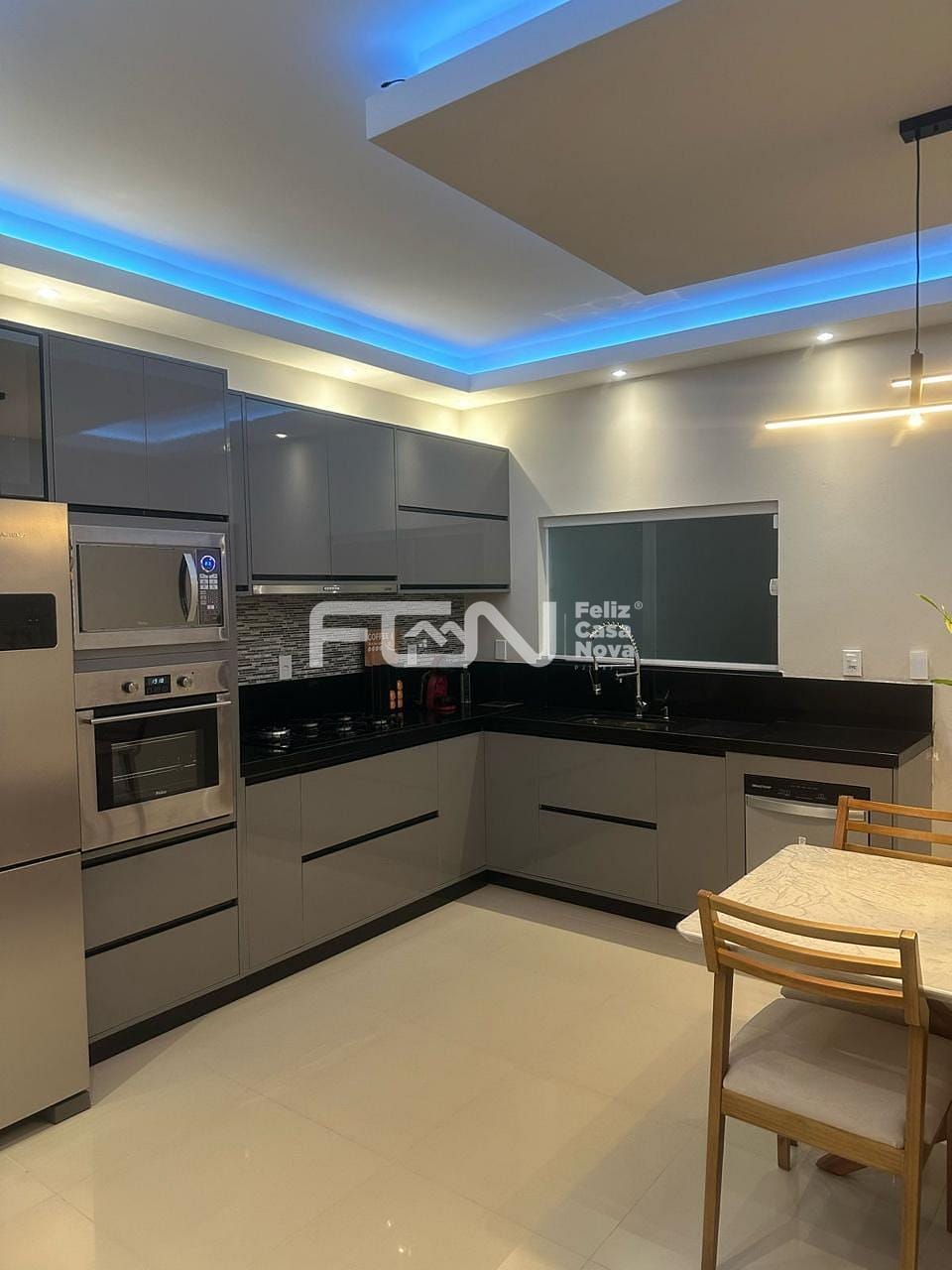 Casa, 3 quartos, 240 m² - Foto 4