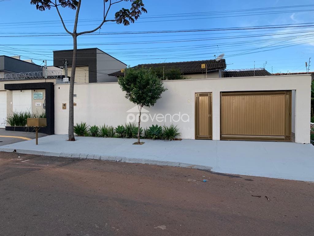 Casa, 3 quartos, 173 m² - Foto 2