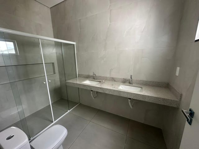 Casa com 365m² 3 quartos e 1 banheiro, à venda, no bairro Aquarela das Artes em Sinop