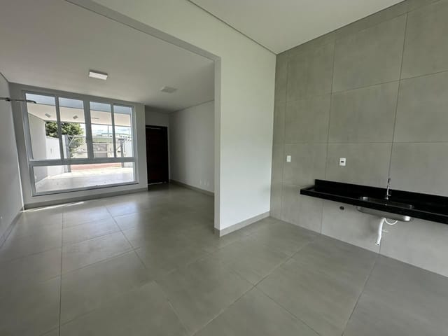 Casa com 365m² 3 quartos e 1 banheiro, à venda, no bairro Aquarela das Artes em Sinop