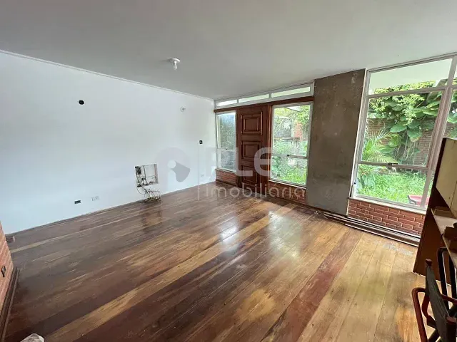 Casa 4 quartos e 4 banheiros, à venda, no bairro Jardim Leonor Mendes de Barros - em São Paulo