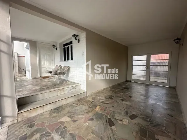 Casa com 340m² 3 quartos e 2 banheiros, à venda, no bairro Centro em Andradas
