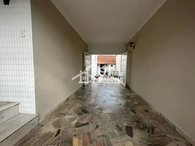 Casa com 340m² 3 quartos e 2 banheiros, à venda, no bairro Centro em Andradas