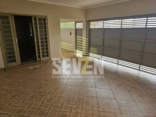 Casa com 270m² 3 quartos e 2 banheiros, à venda, no bairro Parque Paulista em Bauru