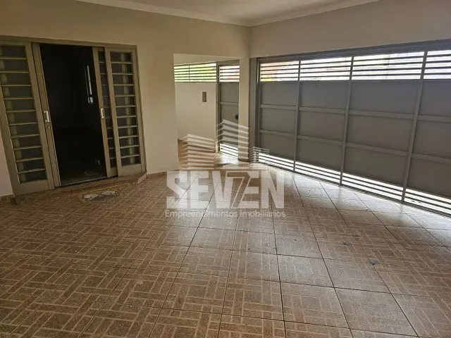 Casa com 270m² 3 quartos e 2 banheiros, à venda, no bairro Parque Paulista em Bauru