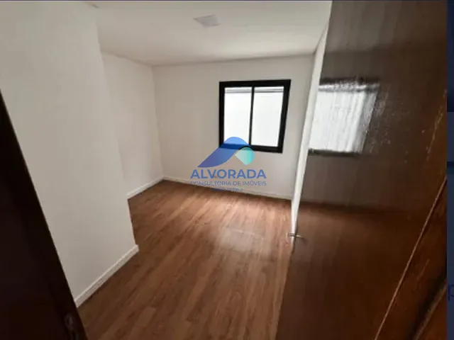 Casa com 250m² 4 quartos e 5 banheiros, à venda, no bairro Condomínio Residencial Mantiqueira em São José dos Campos