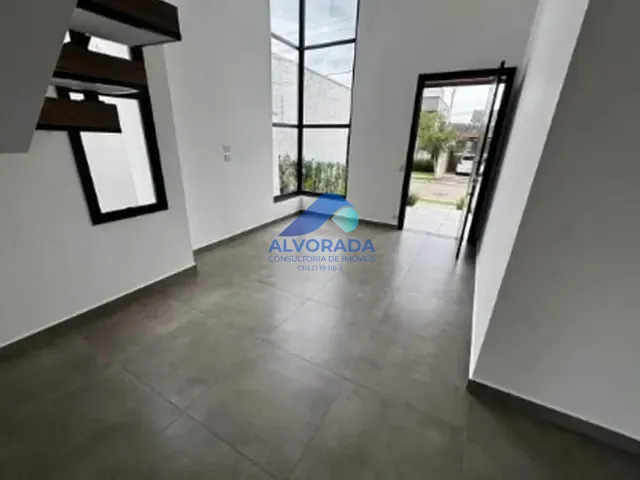 Casa com 250m² 4 quartos e 5 banheiros, à venda, no bairro Condomínio Residencial Mantiqueira em São José dos Campos