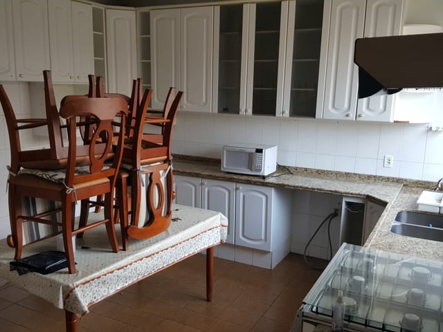 Casa com 390m² 4 quartos e 3 banheiros, à venda, no bairro Centro em Ponta Grossa