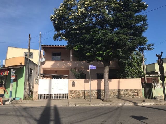 Casa 4 quartos e 2 banheiros, à venda, no bairro Parque Corrientes em Campos dos Goytacazes
