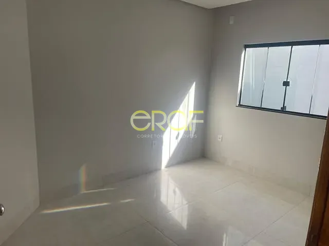 Casa 3 quartos e 2 banheiros, à venda, no bairro Setor de Chácaras Sul em Formosa