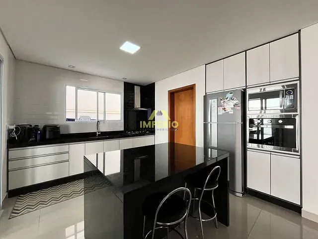 Casa com 307m² 3 quartos e 3 banheiros, à venda, no bairro Residencial Central Parque em Salto
